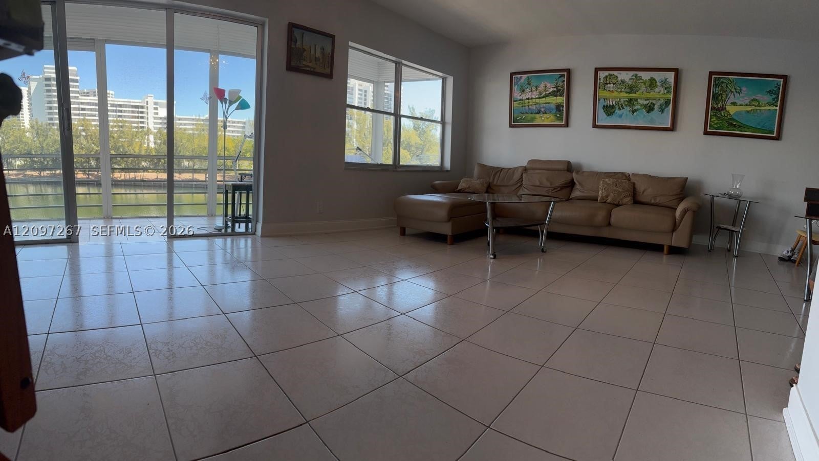 400 Diplomat Pkwy 308, Hallandale Beach, FL, 33009/$299,000 3 400 Diplomat Pkwy 308