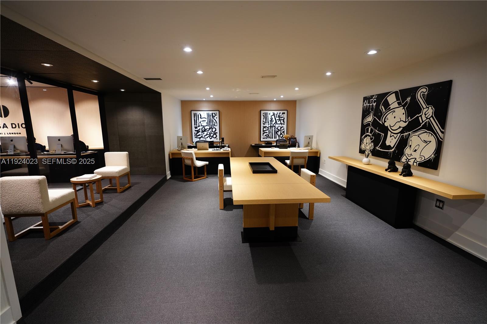 667 NW 29th St #Gallary