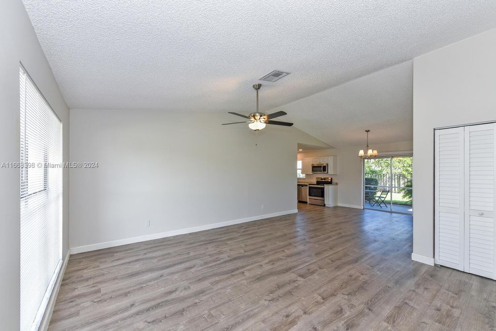 Photo of 137 Arrowhead Cir #137, Jupiter, FL 33458 (MLS # A11663398)