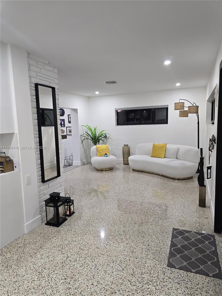 CUTLER RIDGE SEC 3 - Residential