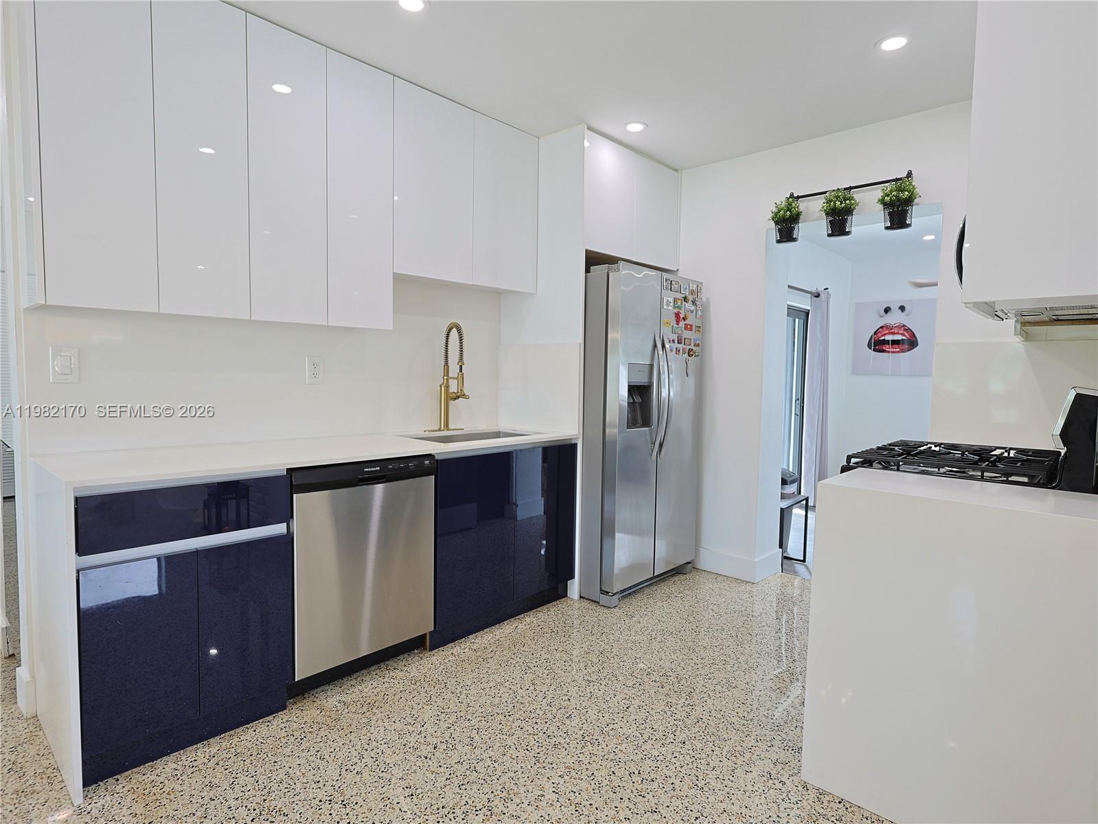 CUTLER RIDGE SEC 3 - Residential