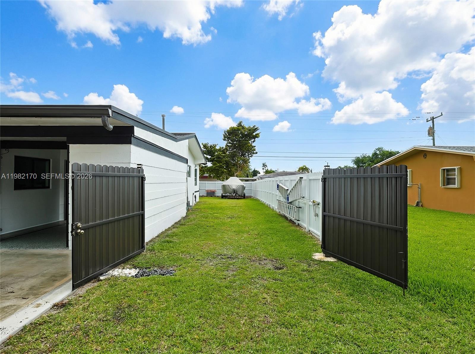 CUTLER RIDGE SEC 3 - Residential