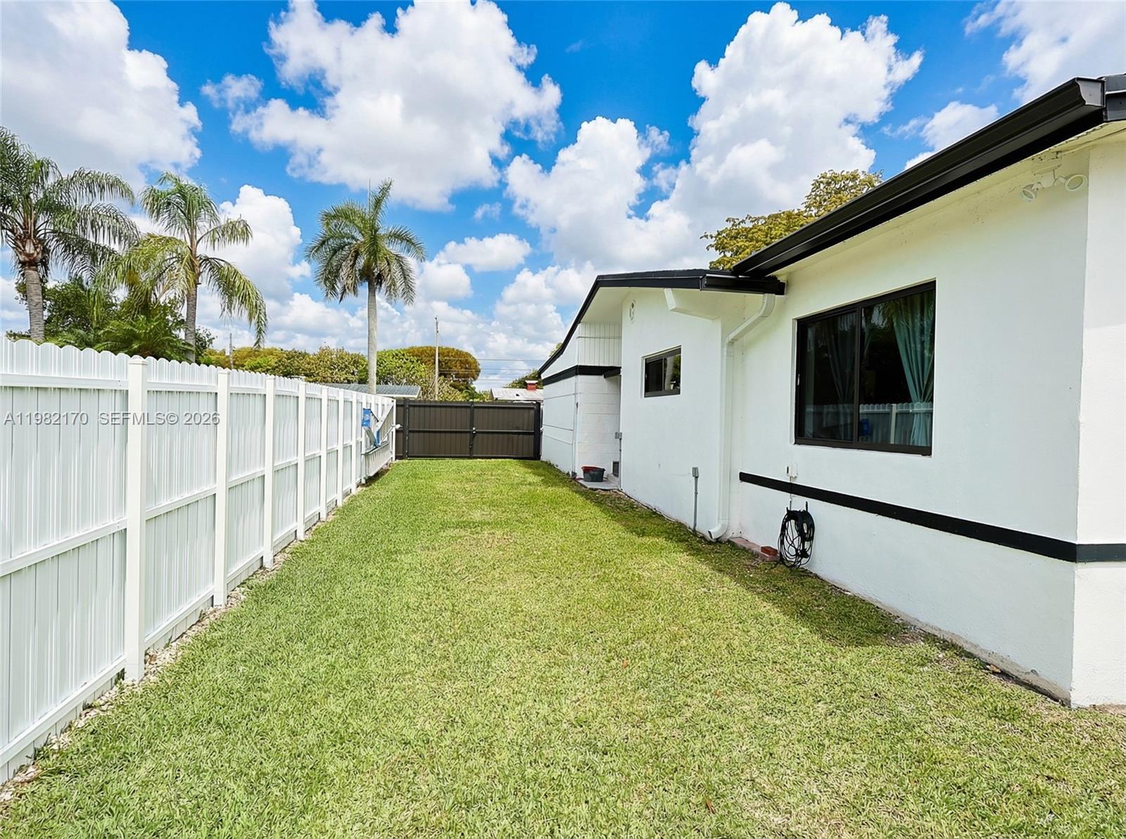 CUTLER RIDGE SEC 3 - Residential