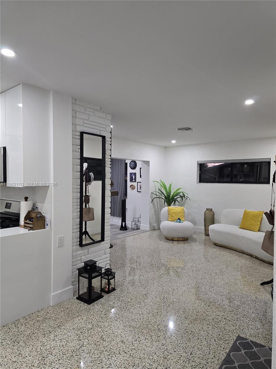 CUTLER RIDGE SEC 3 - Residential