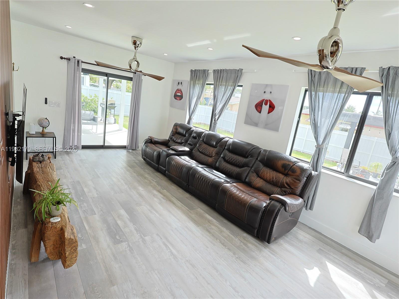 CUTLER RIDGE SEC 3 - Residential