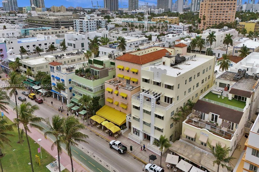 834 Ocean Dr 306