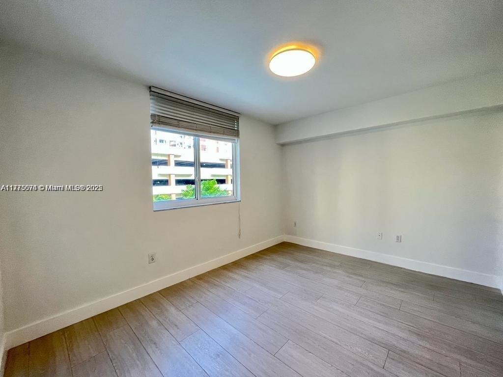 VENTURE AT AVENTURA WEST - Residential