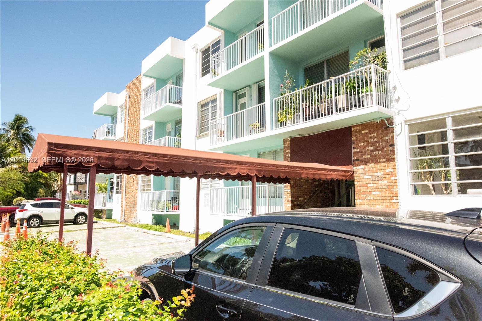 TOWER EAST INCORPORATED C - Residential Lease