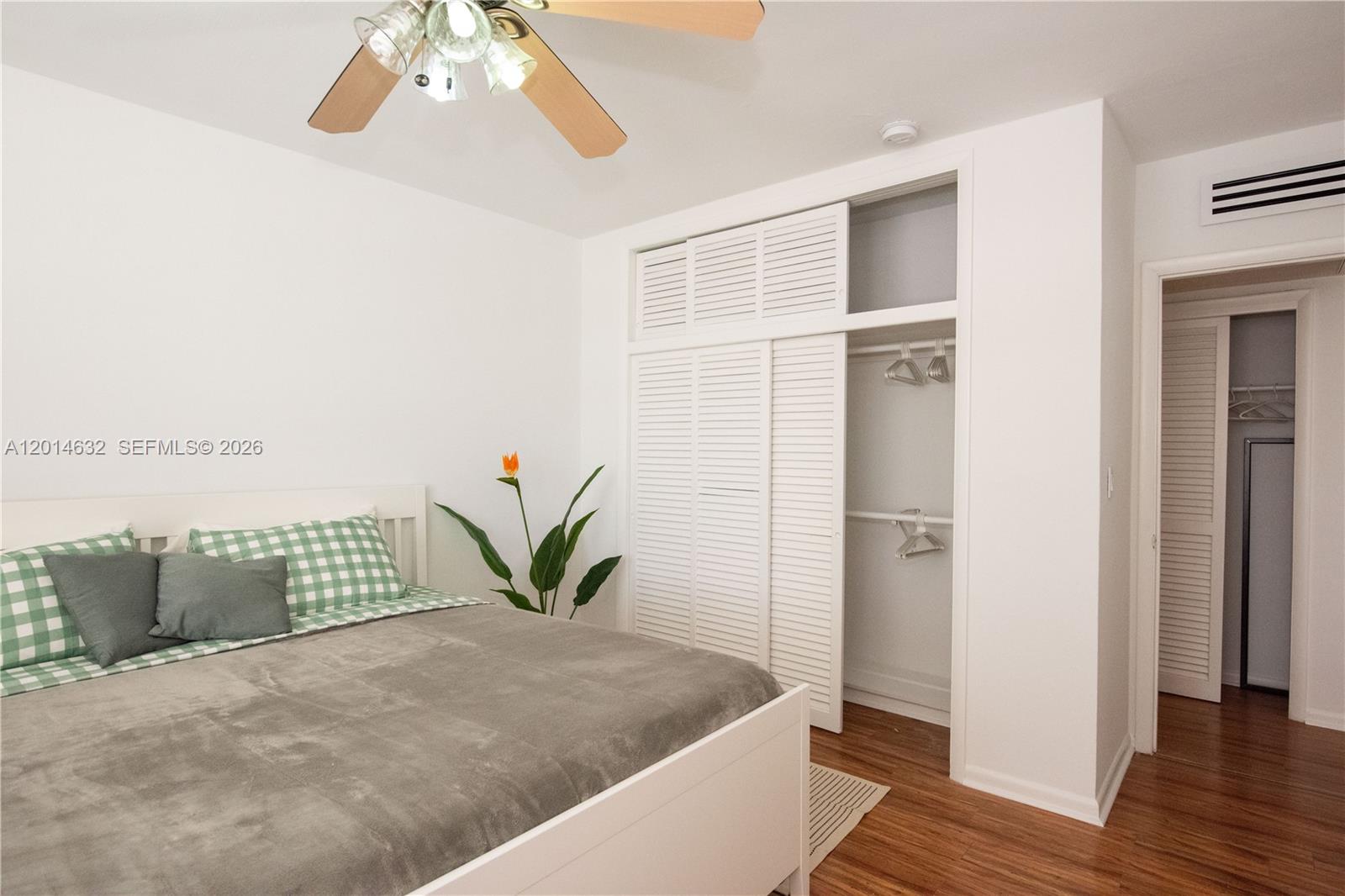 TOWER EAST INCORPORATED C - Residential Lease