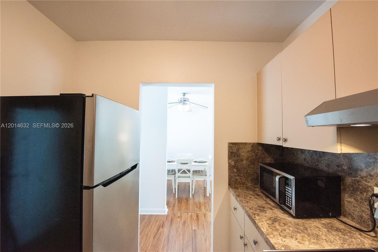 TOWER EAST INCORPORATED C - Residential Lease