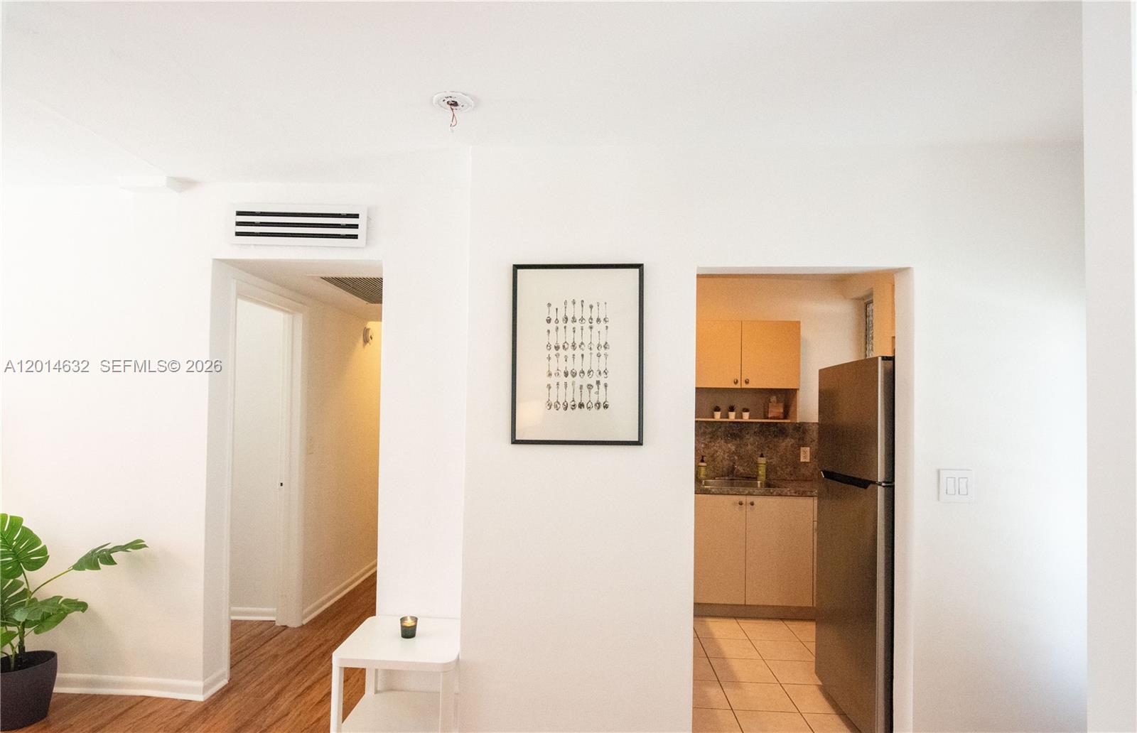 TOWER EAST INCORPORATED C - Residential Lease