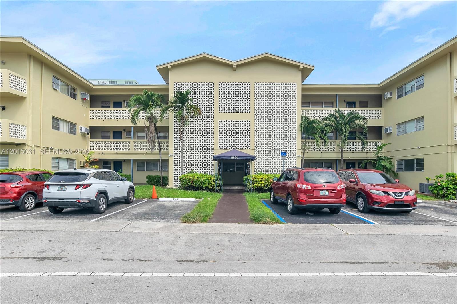 SANS SOUCI CONDO - Residential Lease