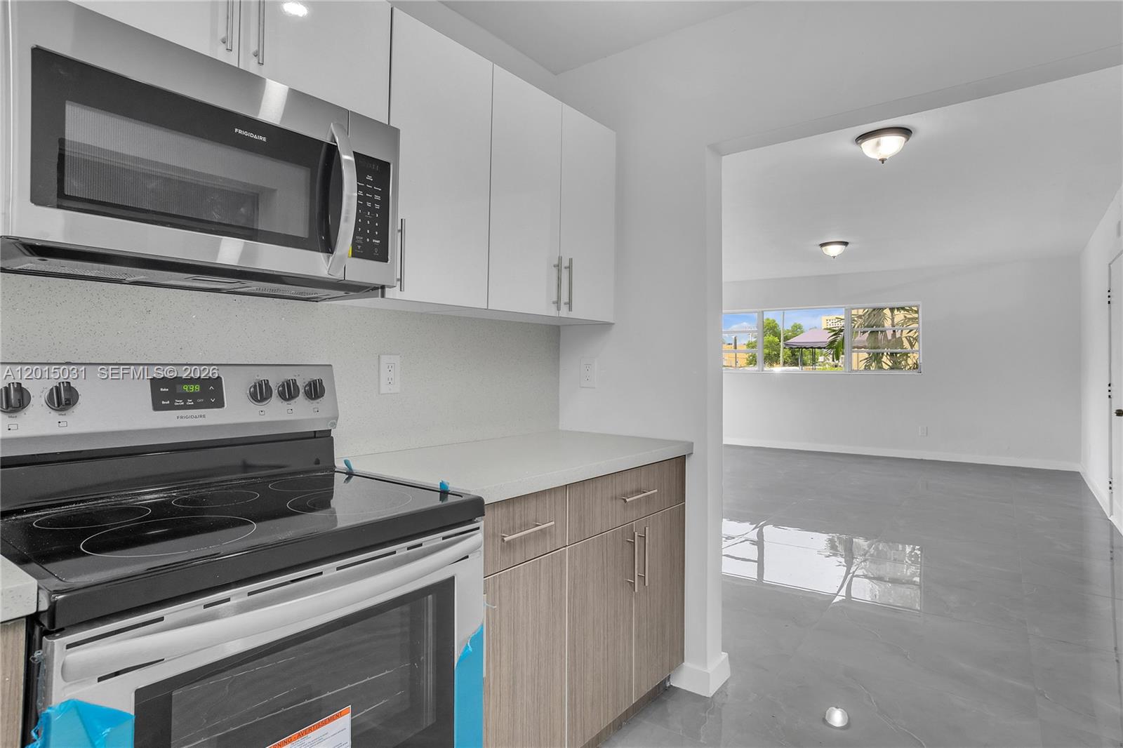 SANS SOUCI CONDO - Residential Lease