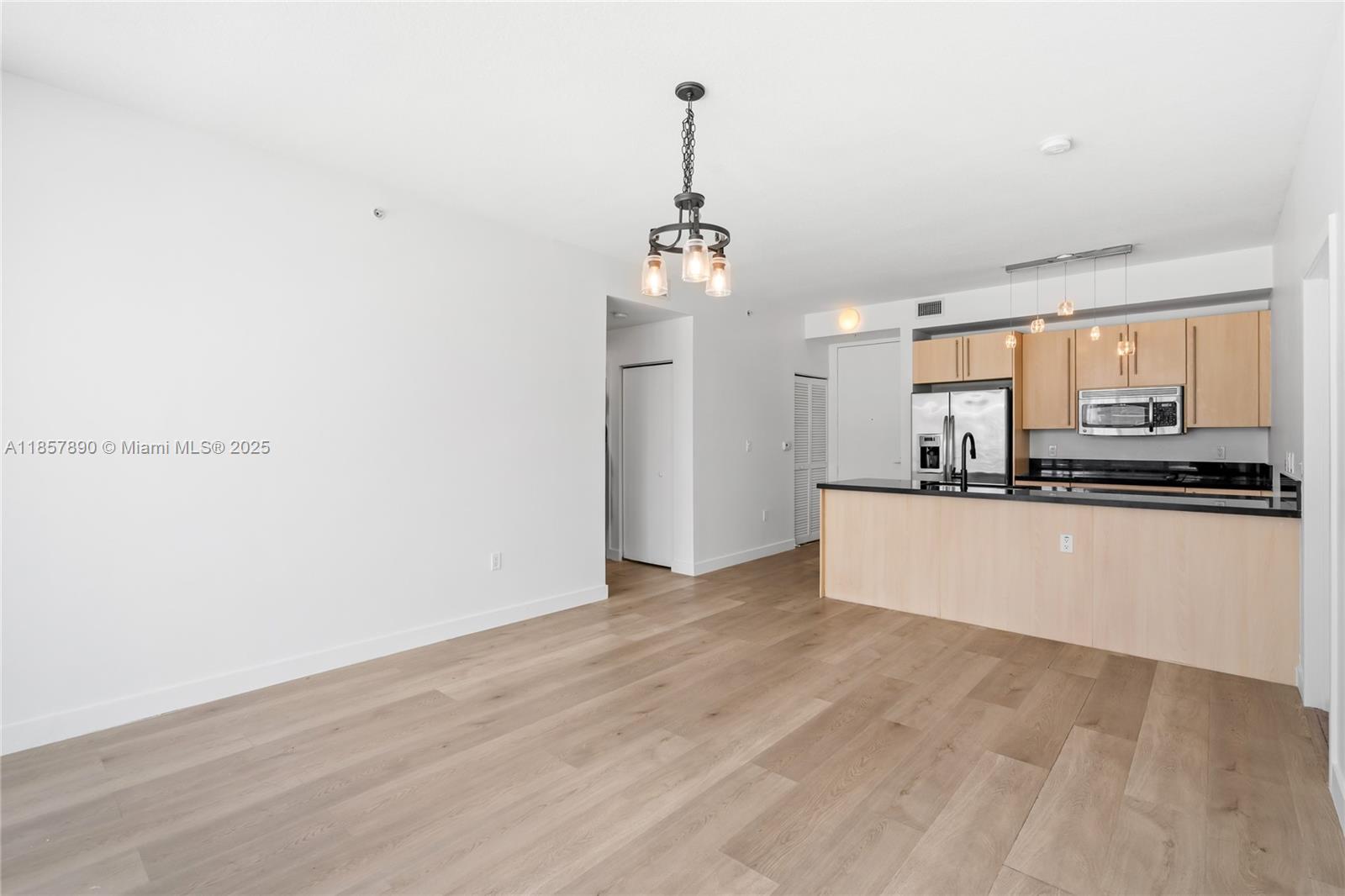 THE AXIS ON BRICKELL II C - Residential