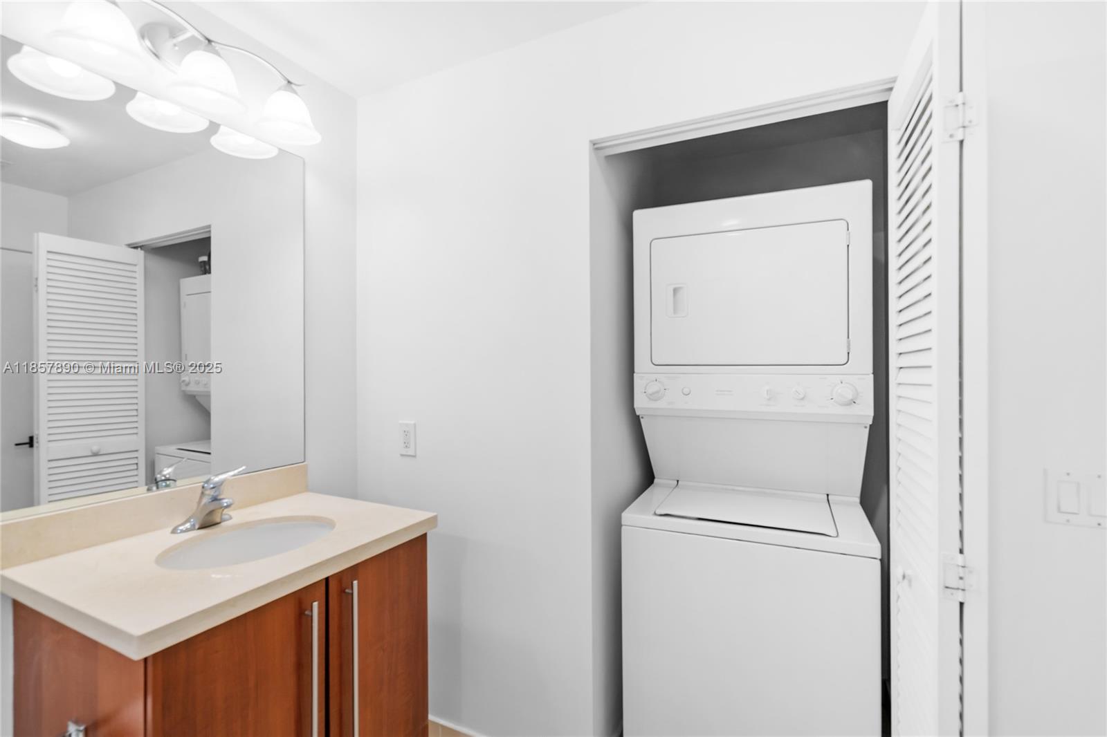 THE AXIS ON BRICKELL II C - Residential