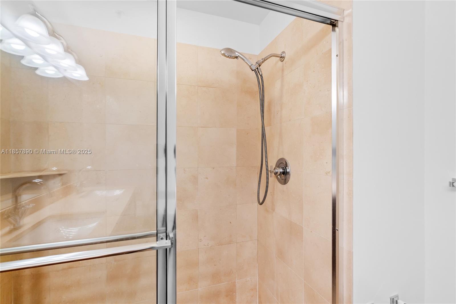 THE AXIS ON BRICKELL II C - Residential