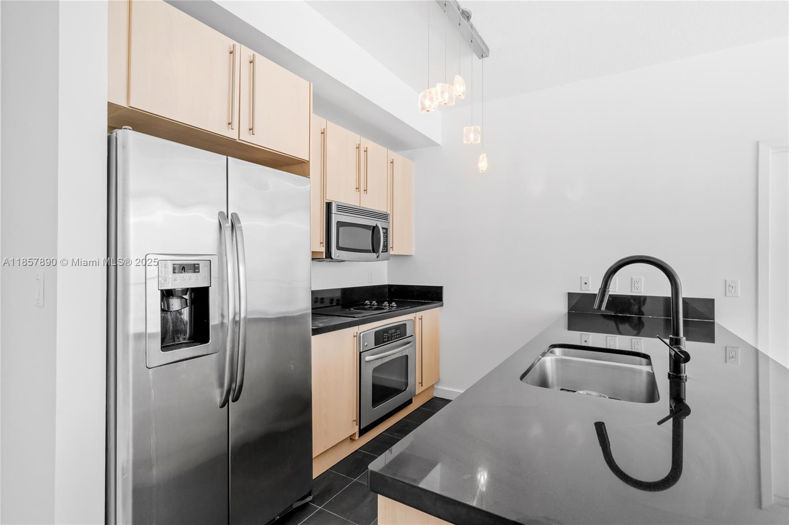 THE AXIS ON BRICKELL II C - Residential