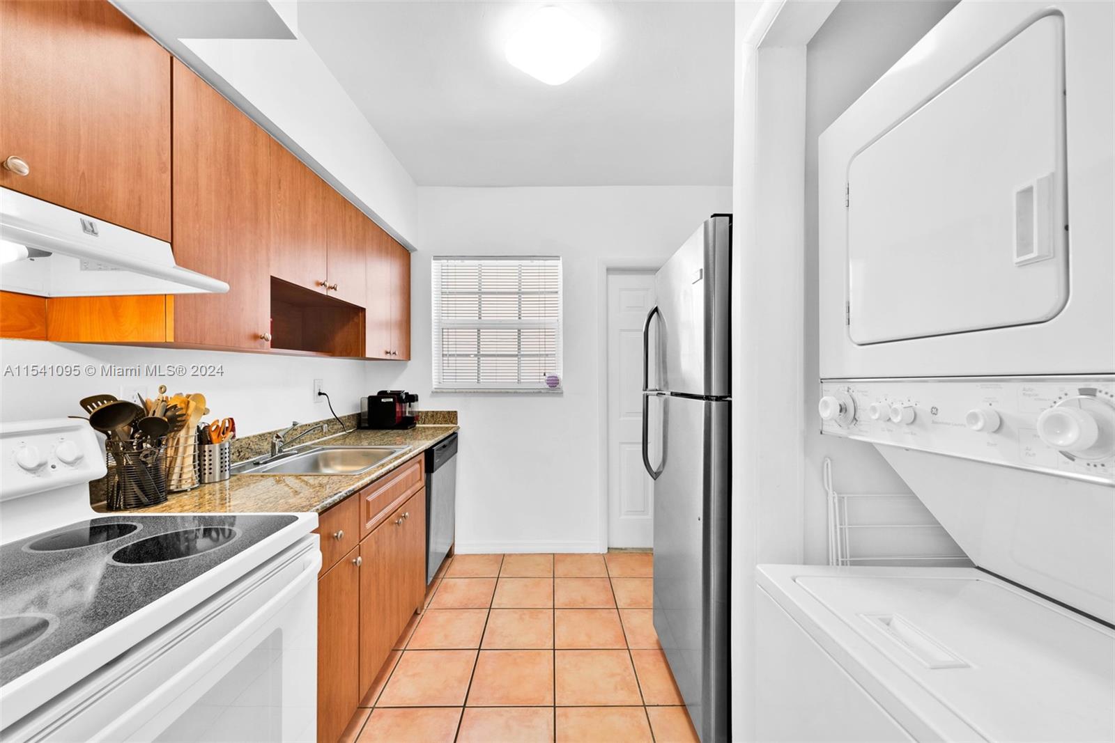 Southern Star Condo - Residential