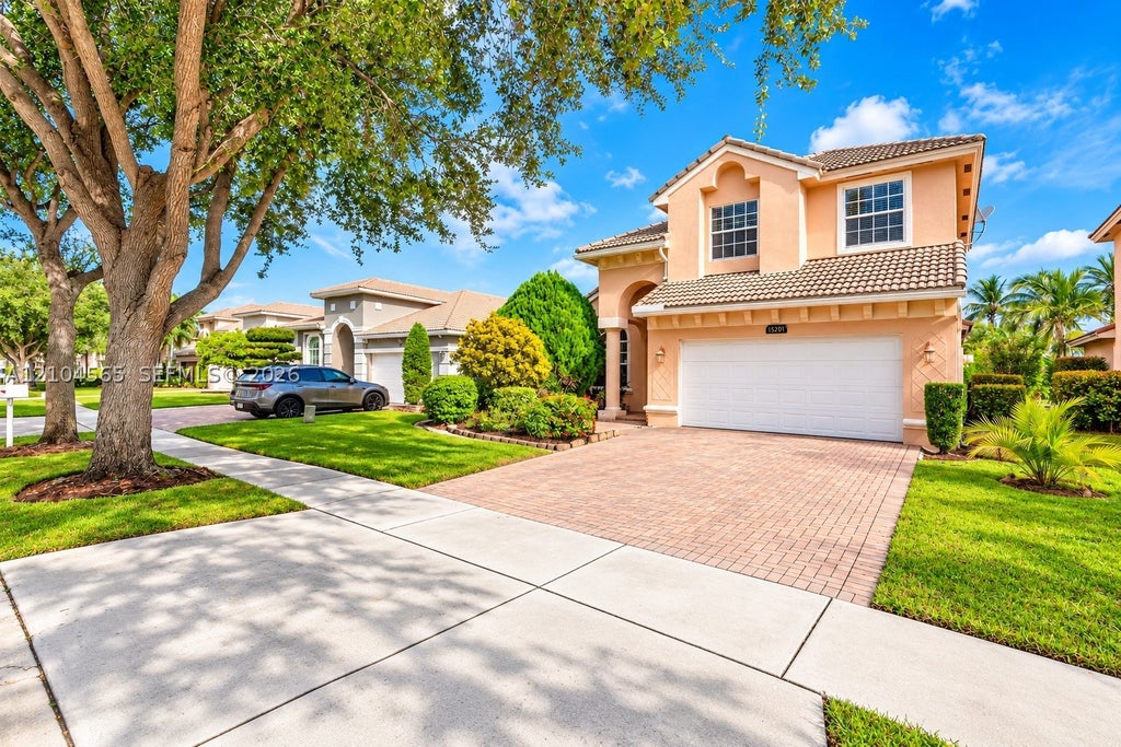 Photo of 15203 SW 52nd St, Miramar, FL 33027 (MLS # A12104565)