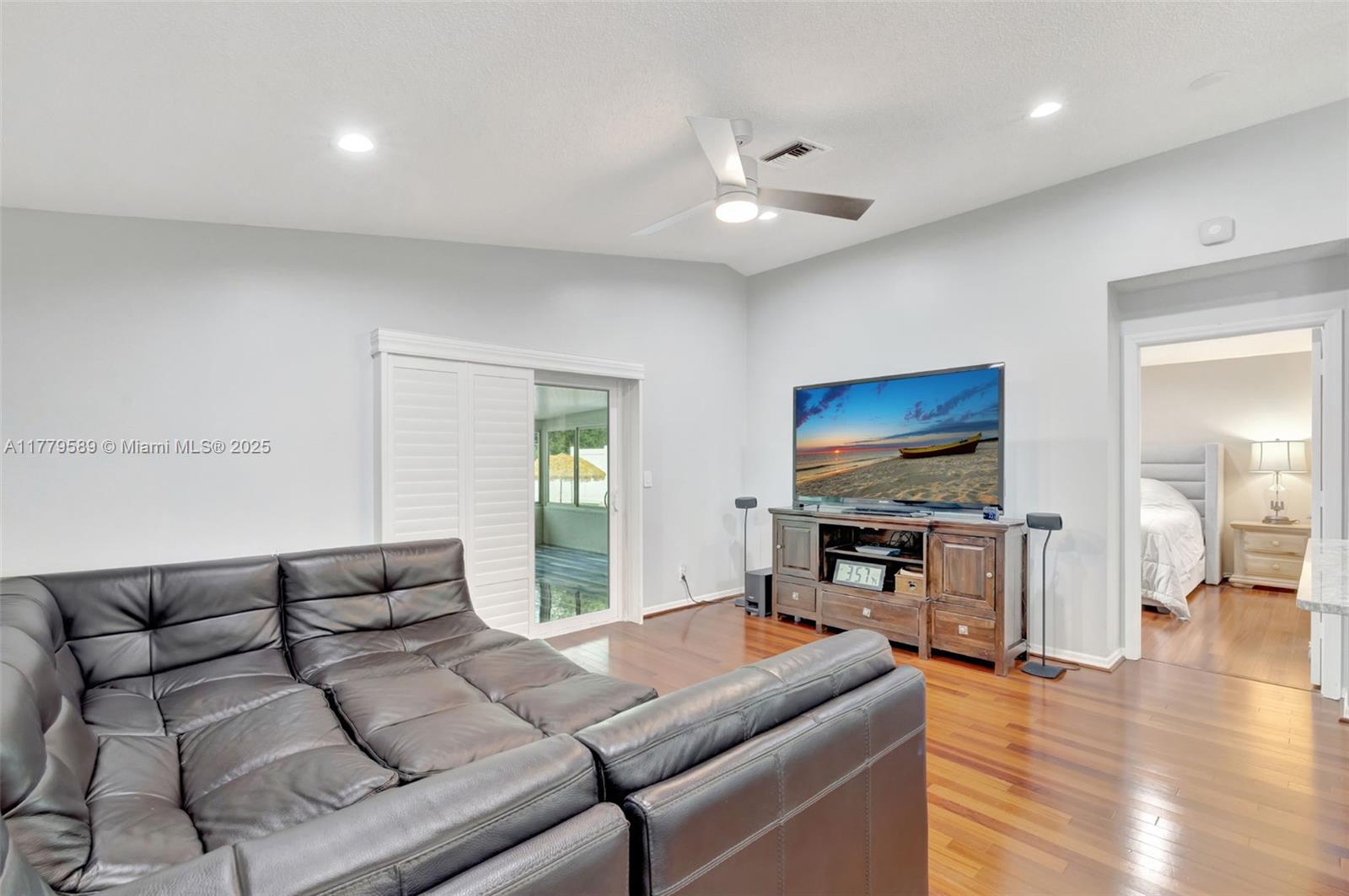 OLYMPIA & YORK - Residential