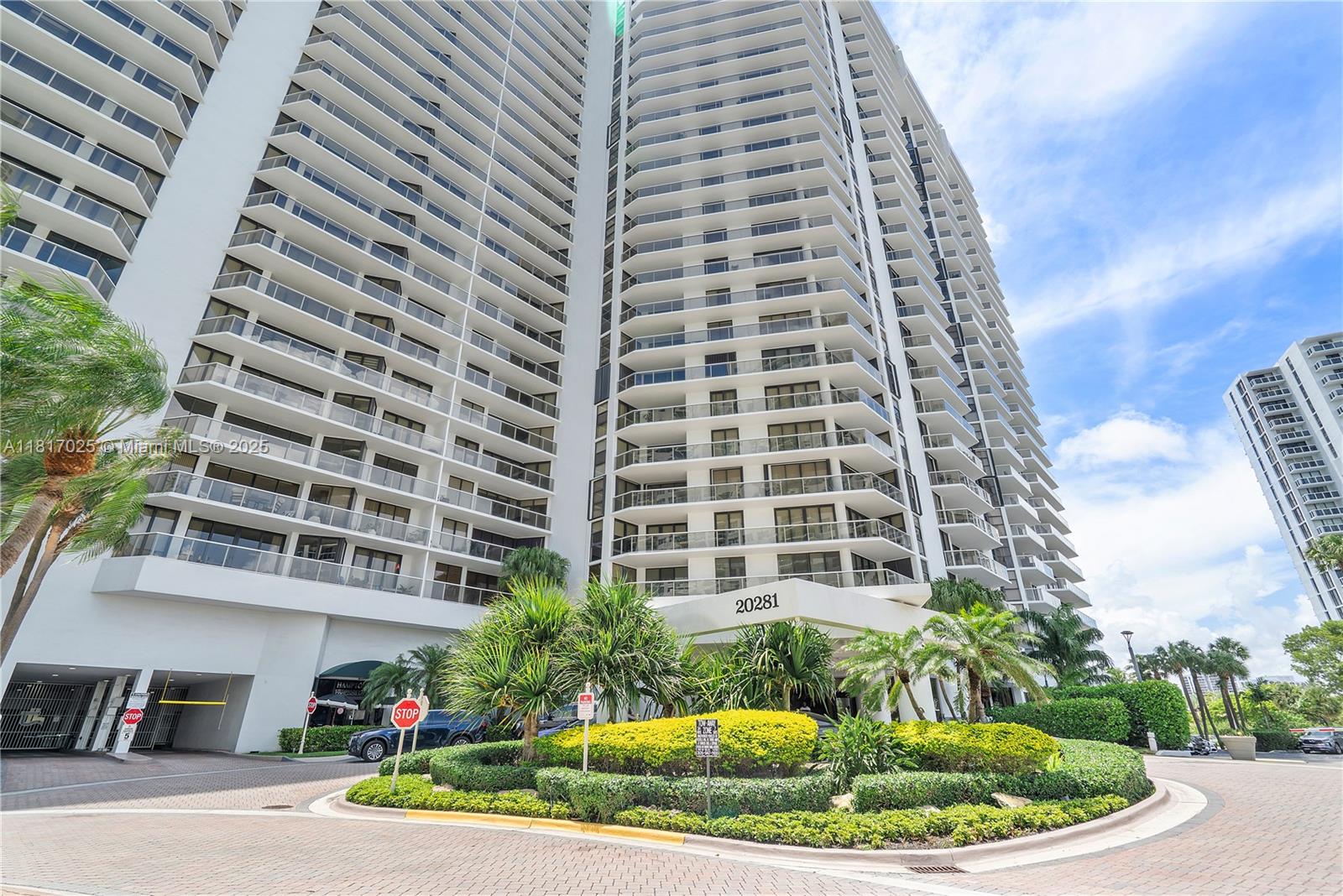 20281 E Country Club Dr 604