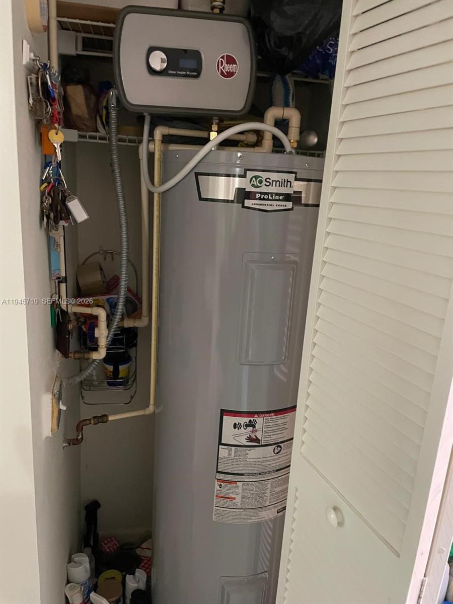 SUNRISE LAKES 138 CONDO - Residential