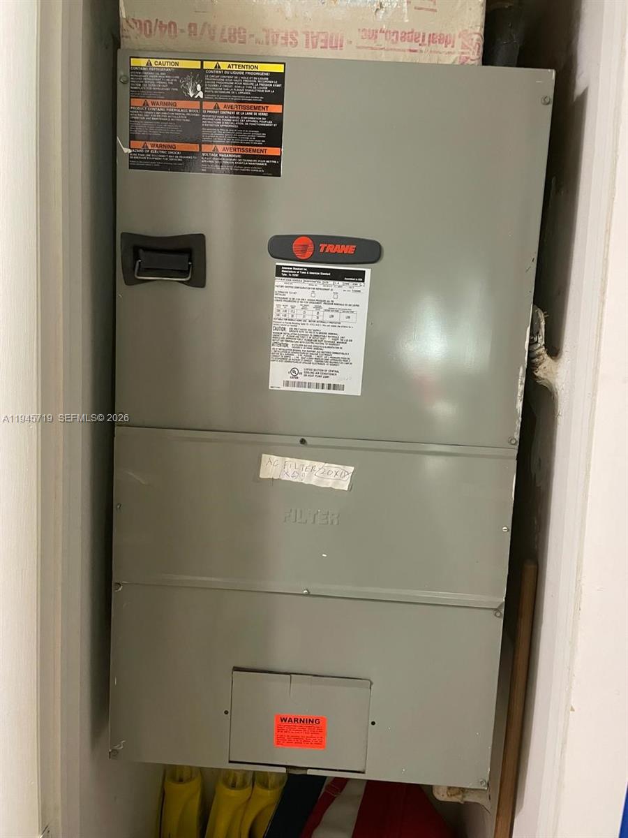 SUNRISE LAKES 138 CONDO - Residential