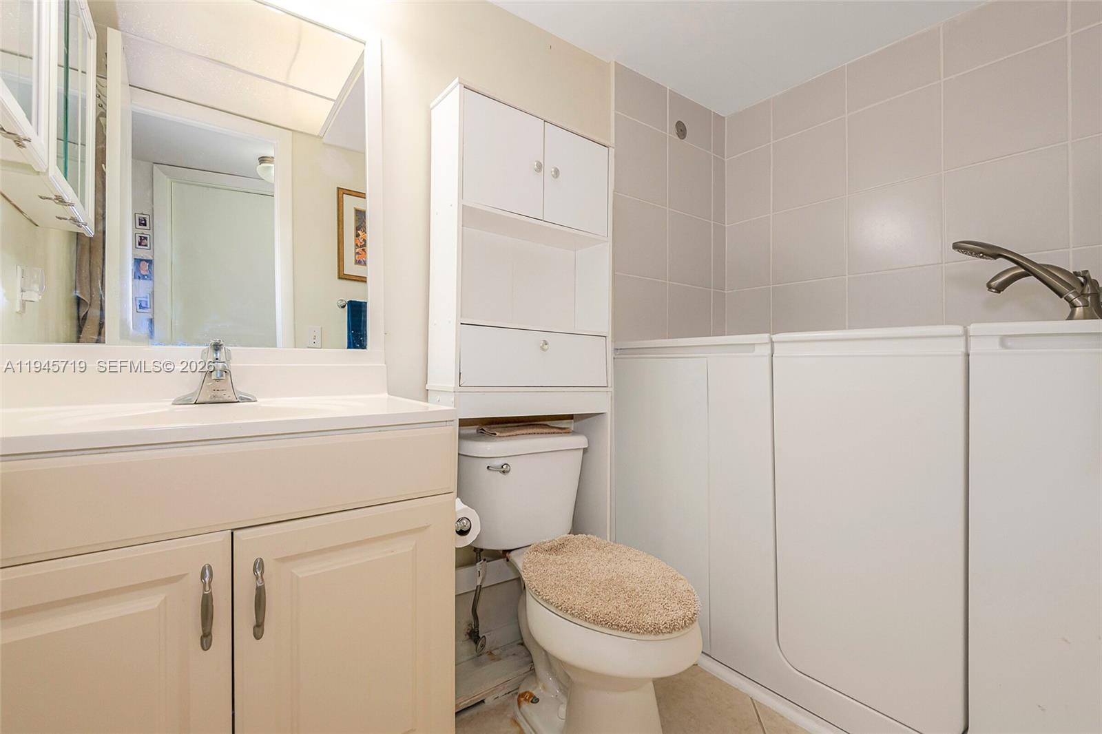 SUNRISE LAKES 138 CONDO - Residential