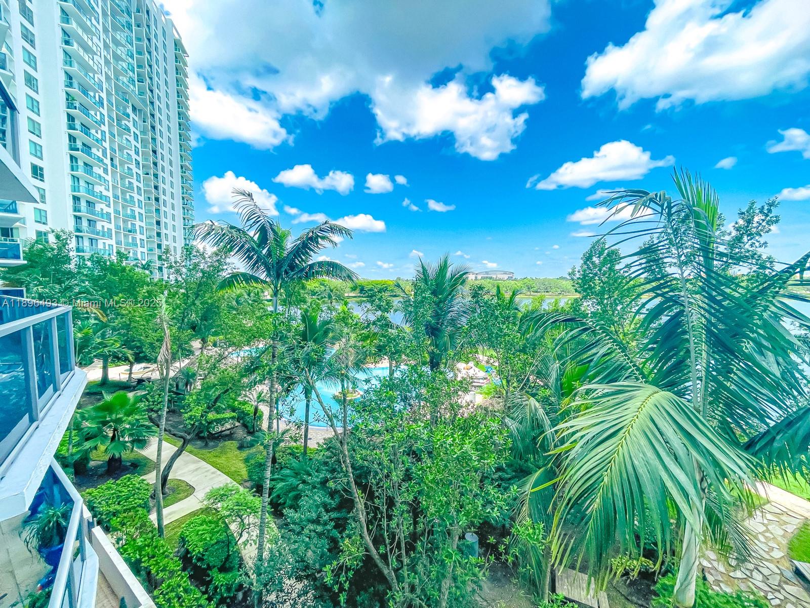 TAO SAWGRASS CONDOMINIUM - Residential Lease