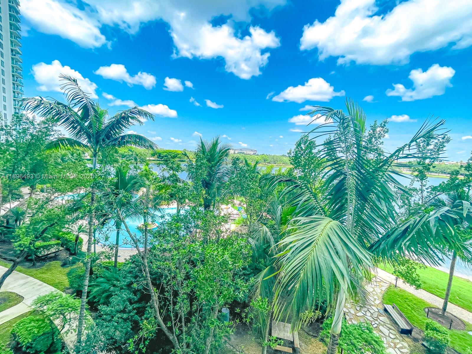 TAO SAWGRASS CONDOMINIUM - Residential Lease