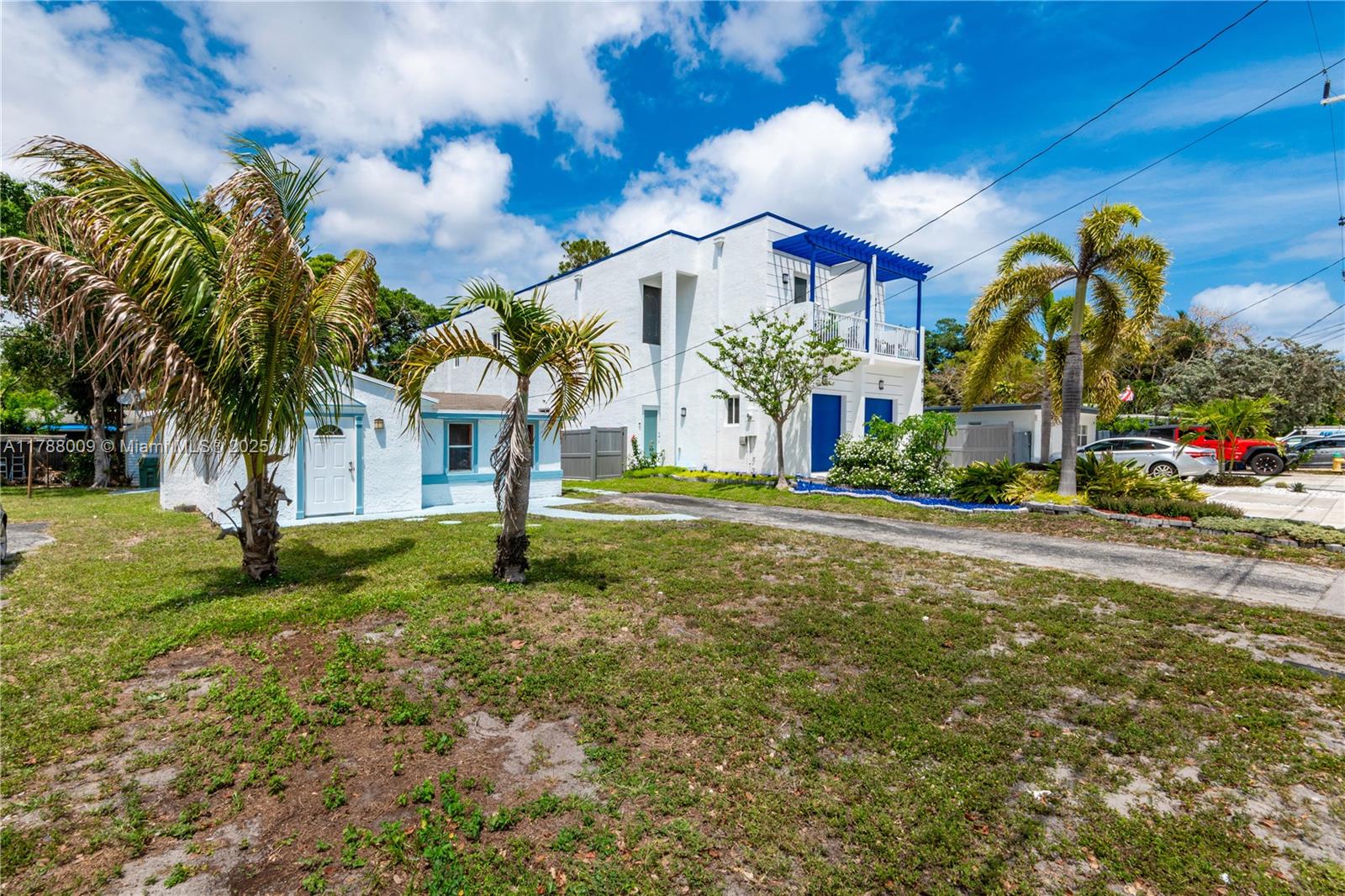 1027 Ne 33rd St, Oakland Park, Miami-Dade County, Florida - 3 Bedrooms  
2 Bathrooms - 