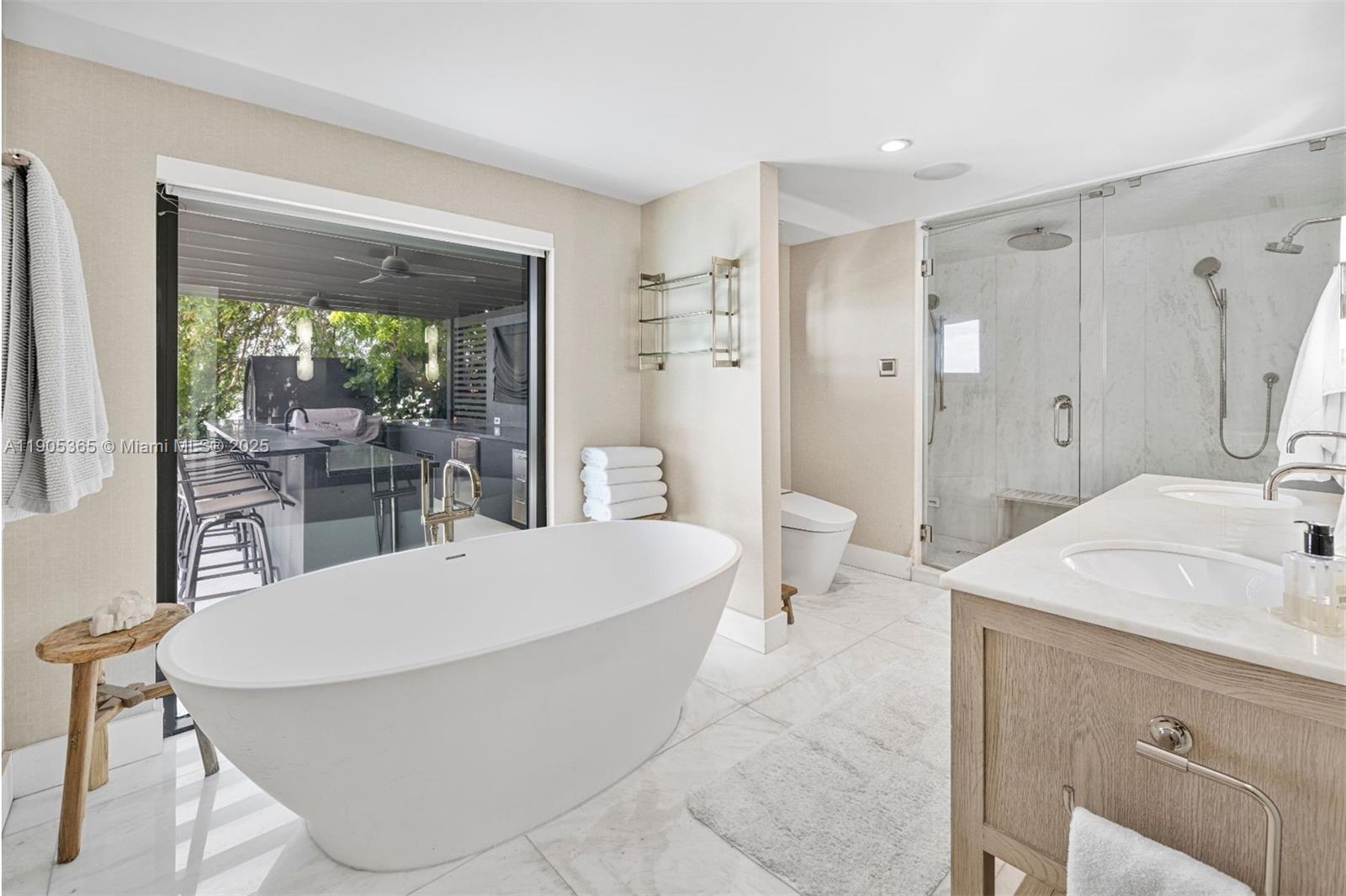 BISCAYNE POINT - Residential