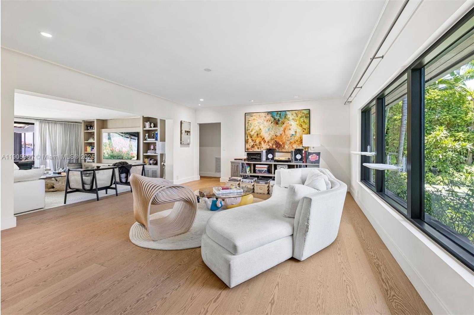 BISCAYNE POINT - Residential