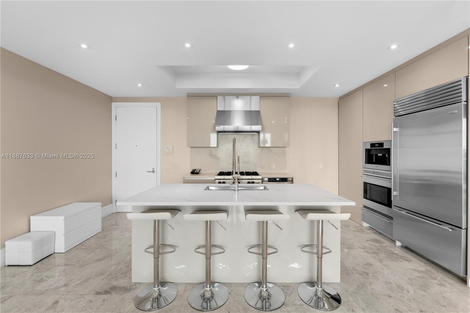 BAL HARBOUR NORTH SOUTH C - Residential Lease