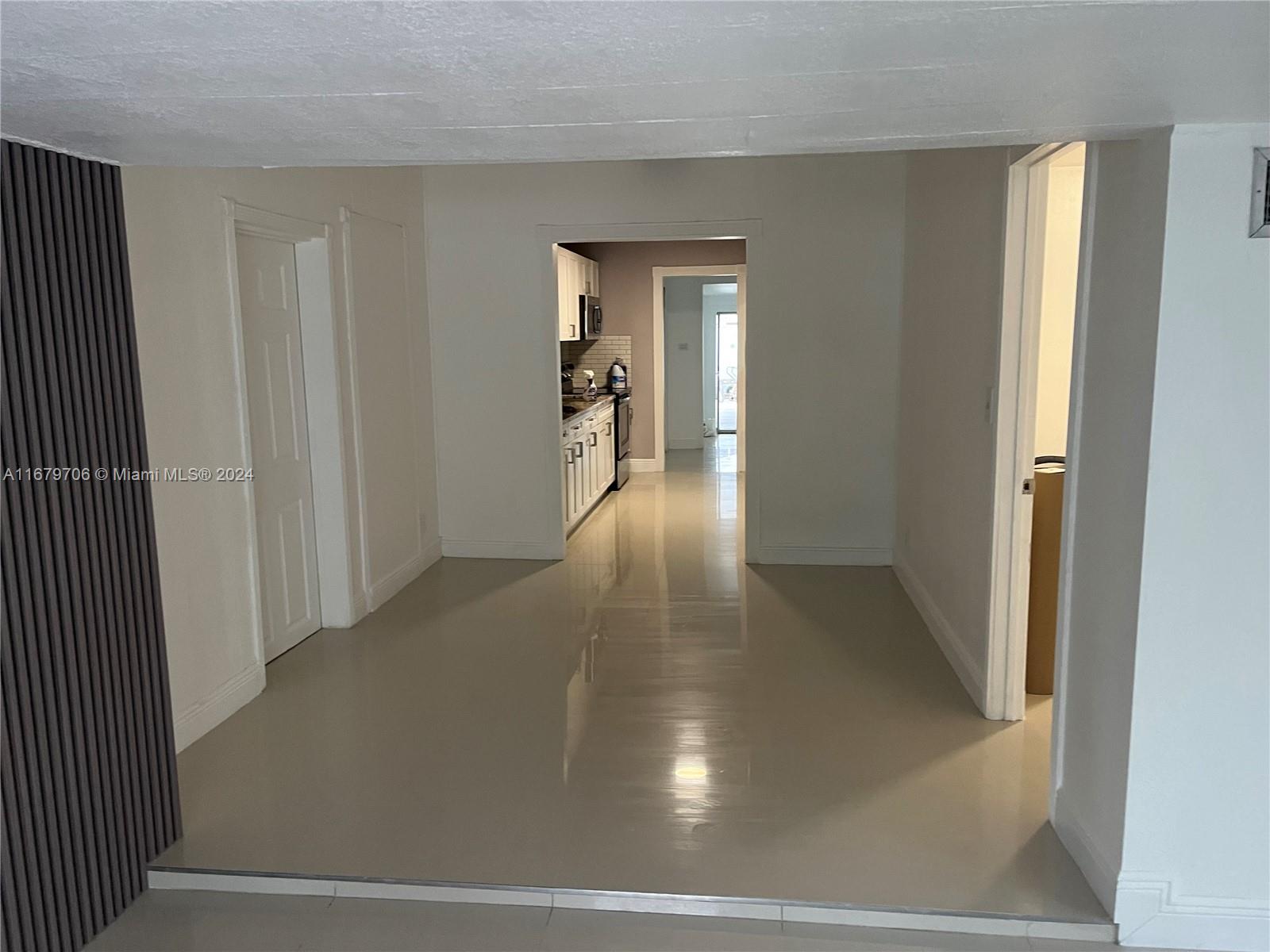 HOLLYWOOD BEACH GARDENS - Residential Lease