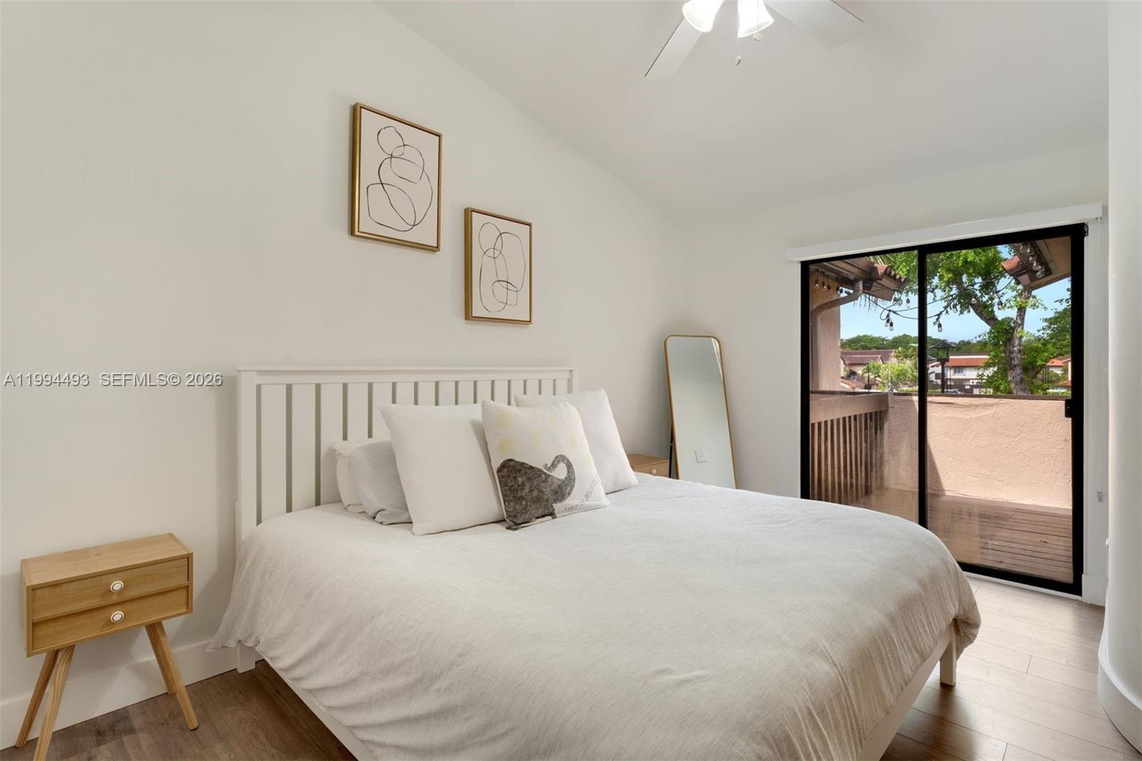 HOST CROSSINGS - Residential Lease