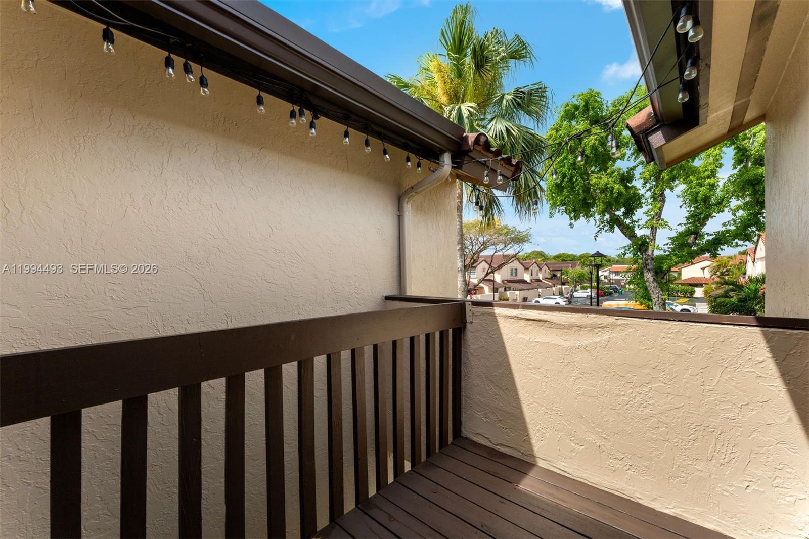 HOST CROSSINGS - Residential Lease