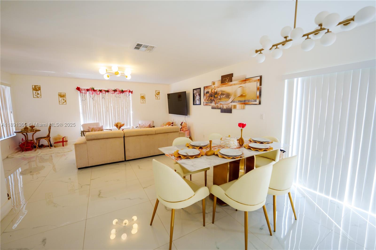 LAKES BY THE BAY SEC 5 - Residential