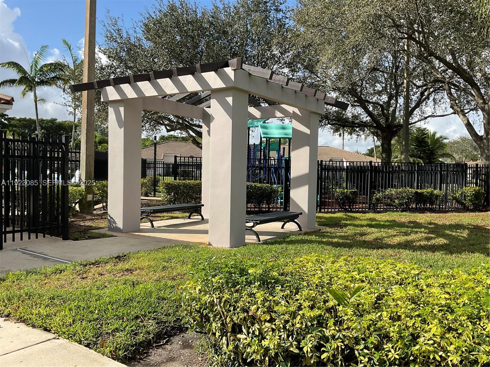 VILLAGES OF RENAISSANCE - Residential