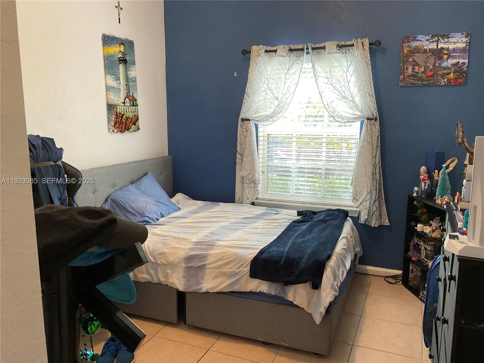 VILLAGES OF RENAISSANCE - Residential