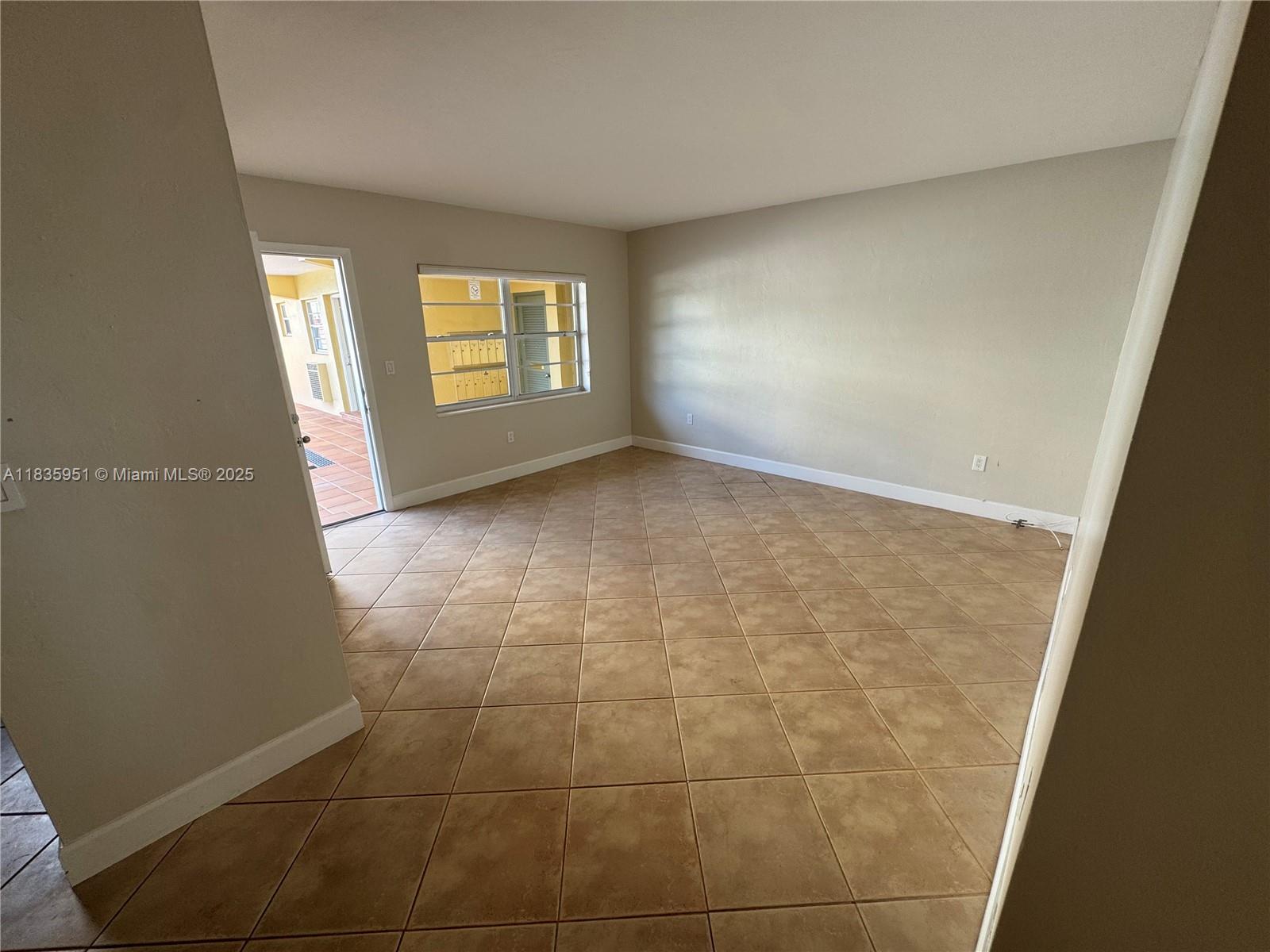 115 Calabria Ave 14
