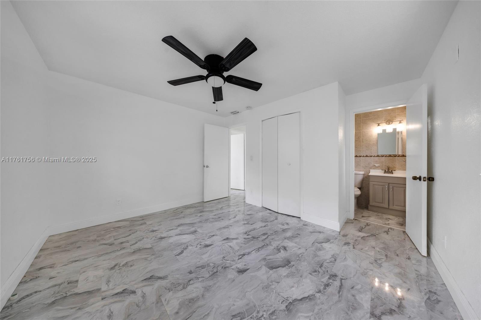 PLAYLAND ISLES - Residential