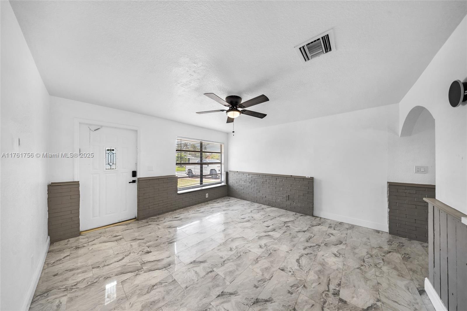 PLAYLAND ISLES - Residential
