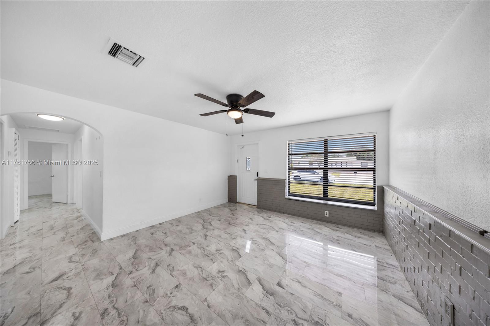PLAYLAND ISLES - Residential