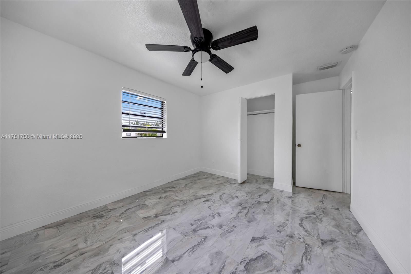 PLAYLAND ISLES - Residential