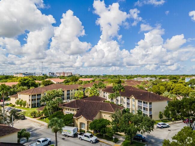 PINEHURST CLUB CONDO - Residential Lease
