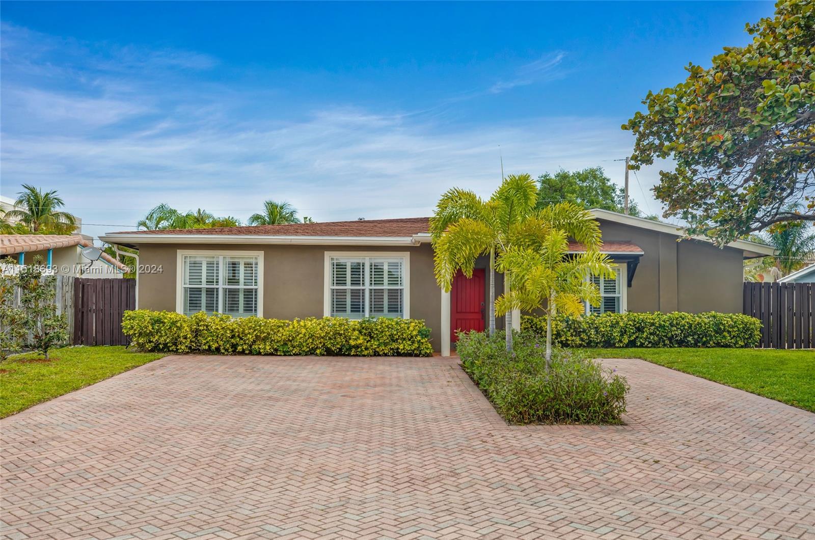 CORAL HILLS - Residential Lease