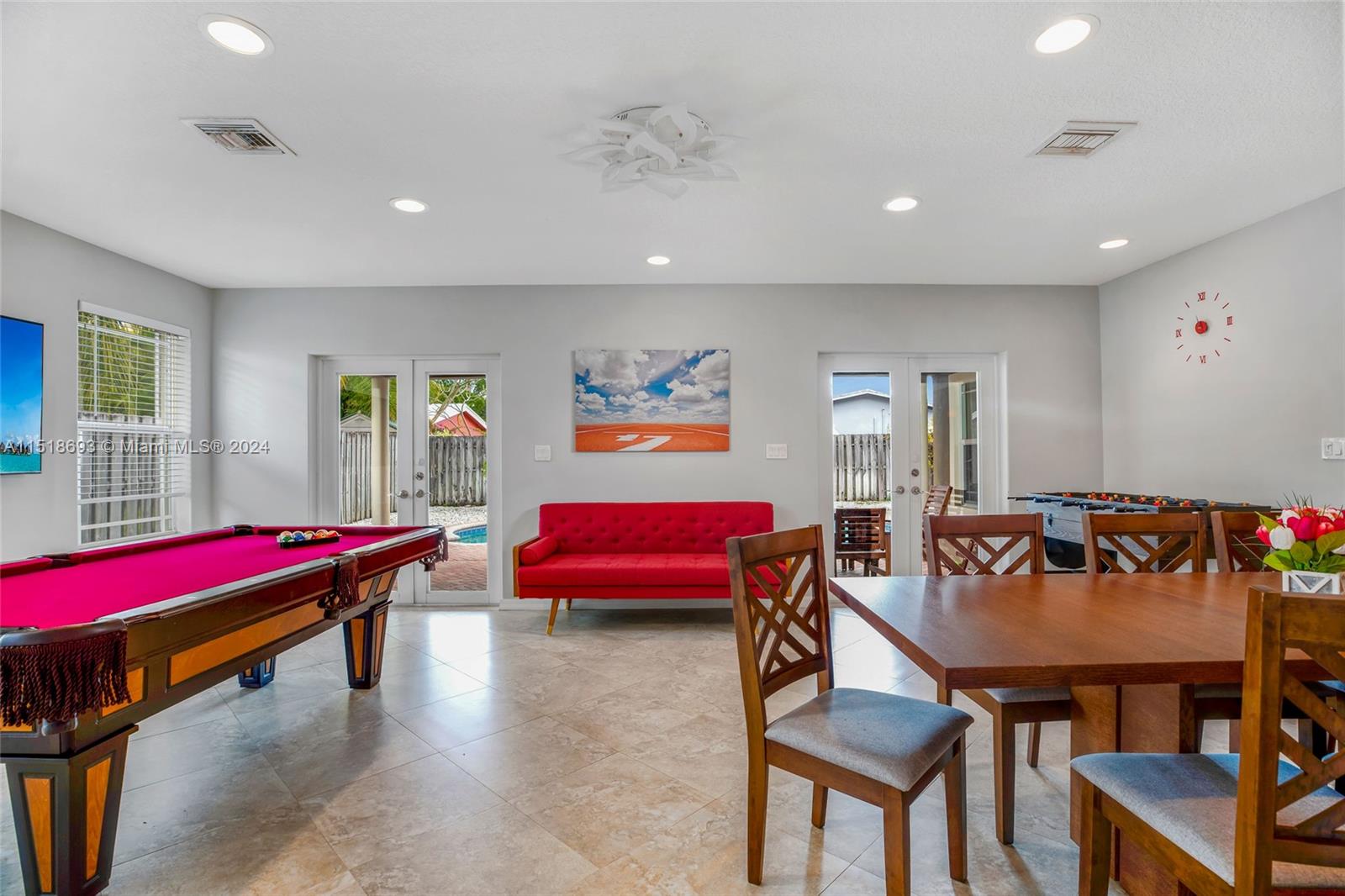 CORAL HILLS - Residential Lease