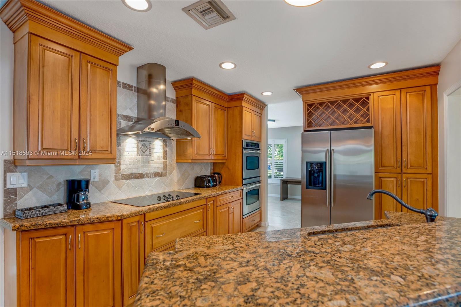 CORAL HILLS - Residential Lease