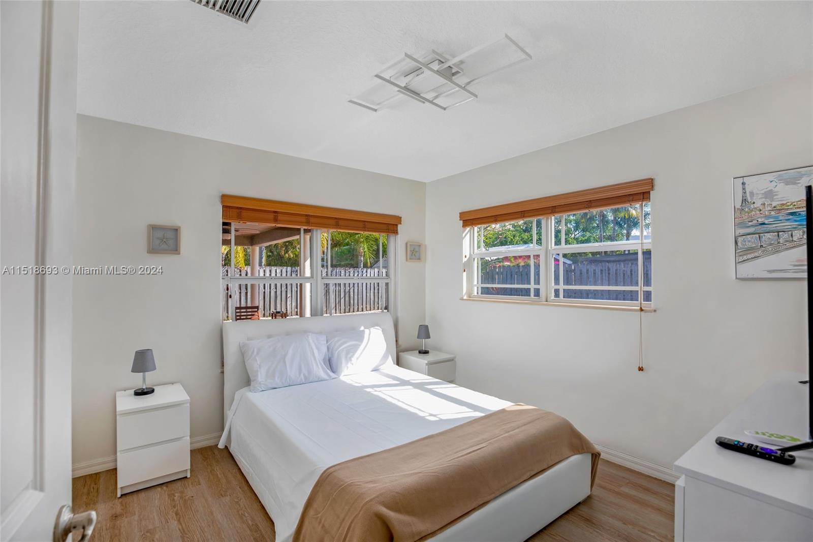 CORAL HILLS - Residential Lease